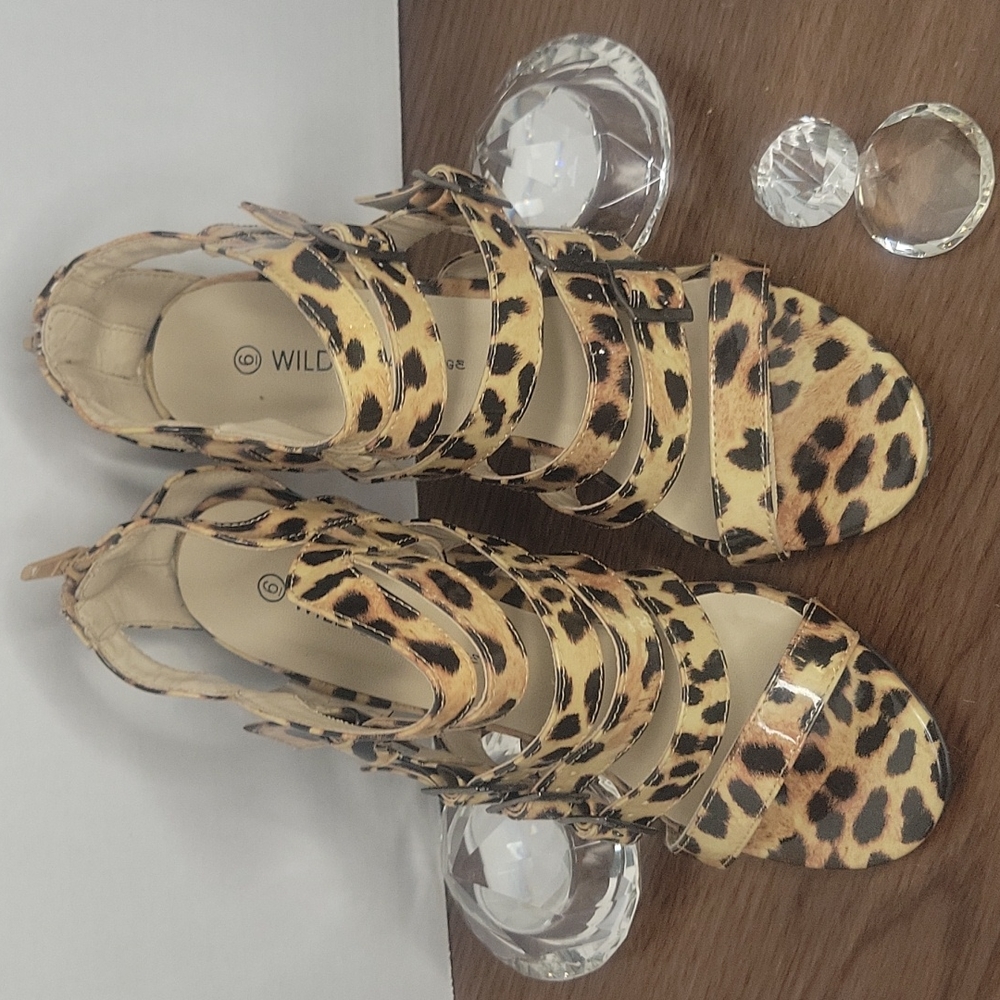 Shoes 👞 - Picture 3 of 13